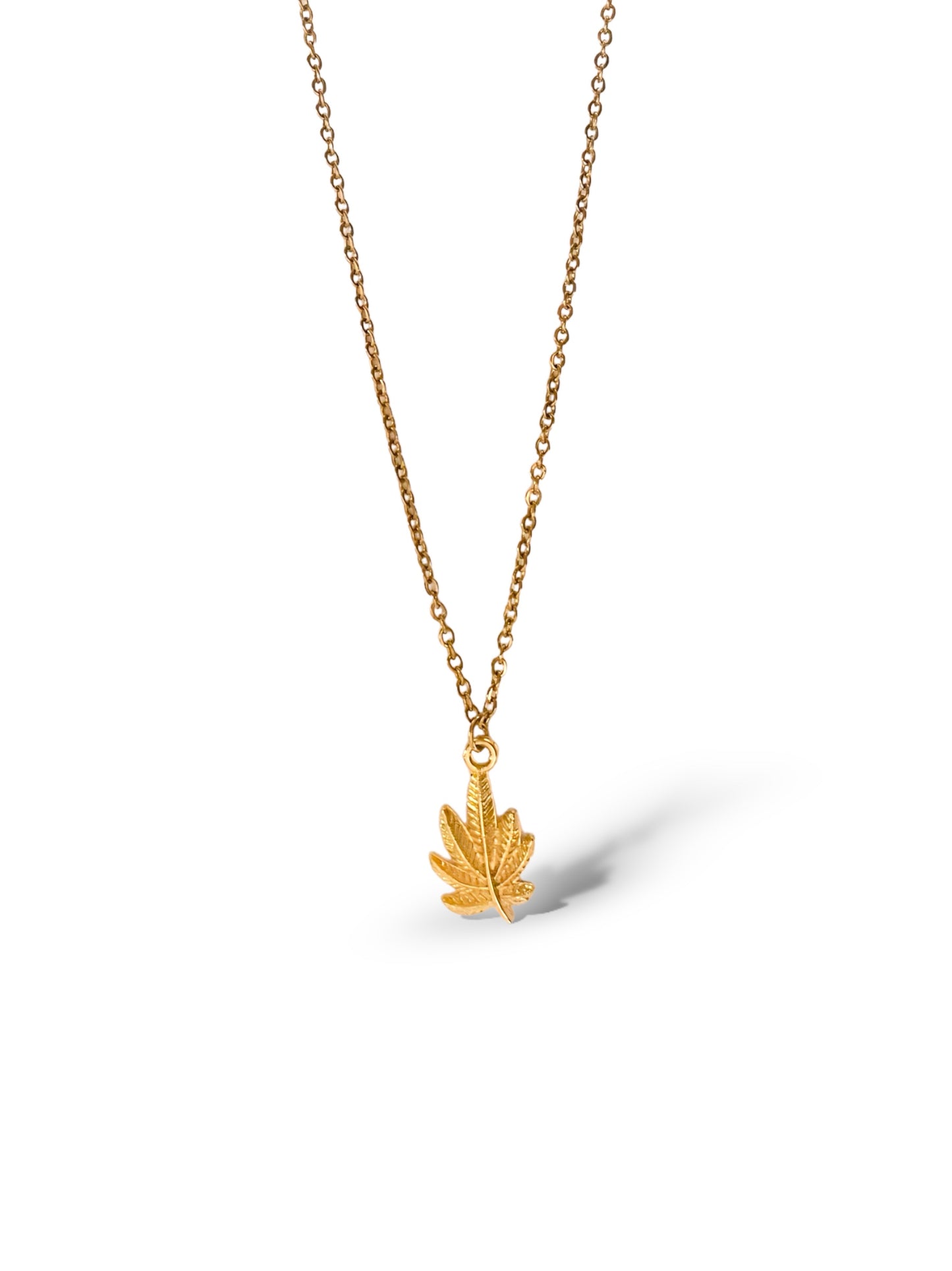 Cannabis, Vermeil Gold (2mm)